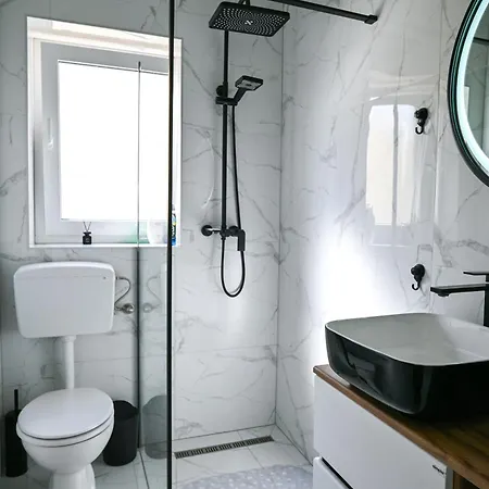 Crnogorac Apartman *