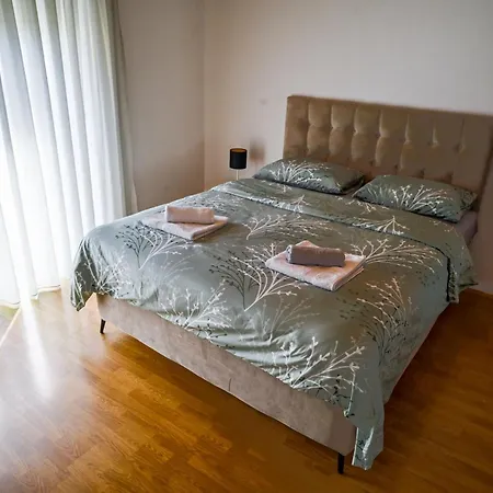 Crnogorac Apartman *